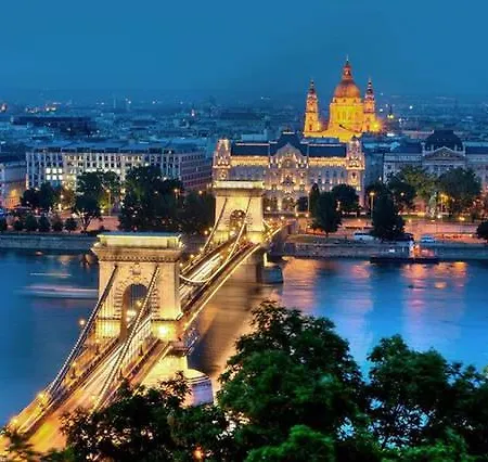 Korosy10 Allee * Budapest